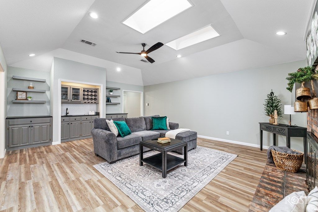 Image 4 of property listing at 3421 Clearview Dr, San Angelo, TX 76904