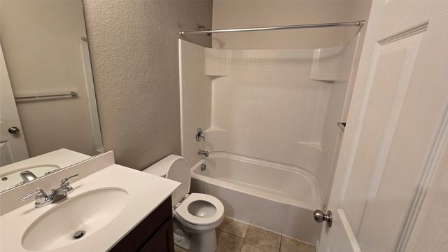 1802 Aslynn Circle, Aubrey, TX 76227