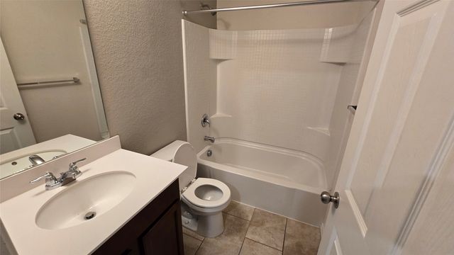 1802 Aslynn Circle, Aubrey, TX 76227
