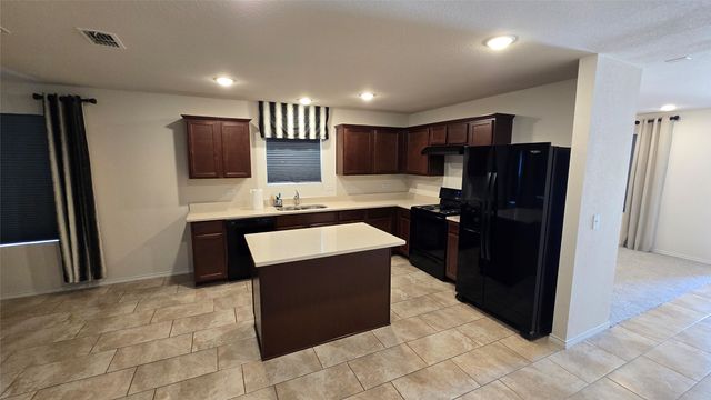 1802 Aslynn Circle, Aubrey, TX 76227