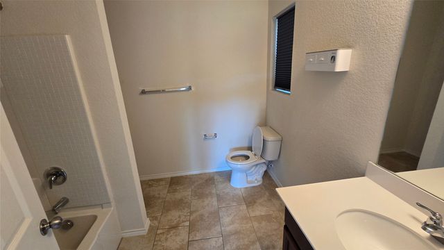 1802 Aslynn Circle, Aubrey, TX 76227