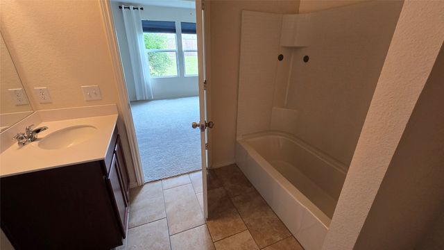 1802 Aslynn Circle, Aubrey, TX 76227