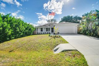 2352 SE Monroe Street, Stuart, FL 34997