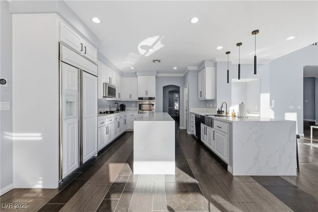 8805 Saint Cloud Court, Las Vegas, NV 89143