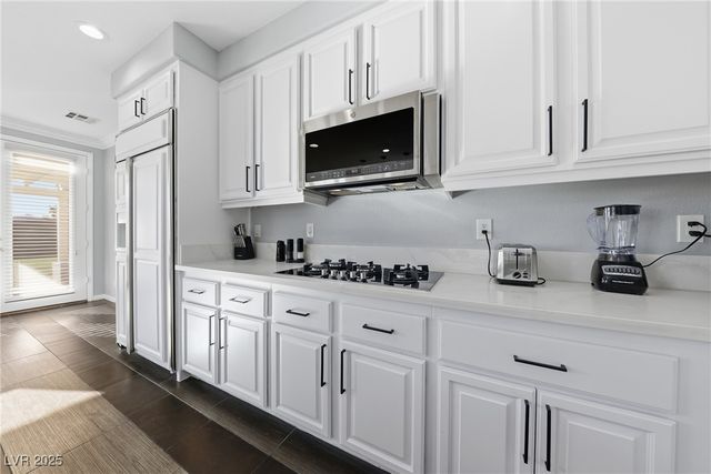 8805 Saint Cloud Court, Las Vegas, NV 89143