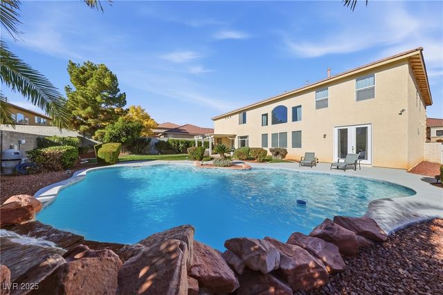 8805 Saint Cloud Court, Las Vegas, NV 89143