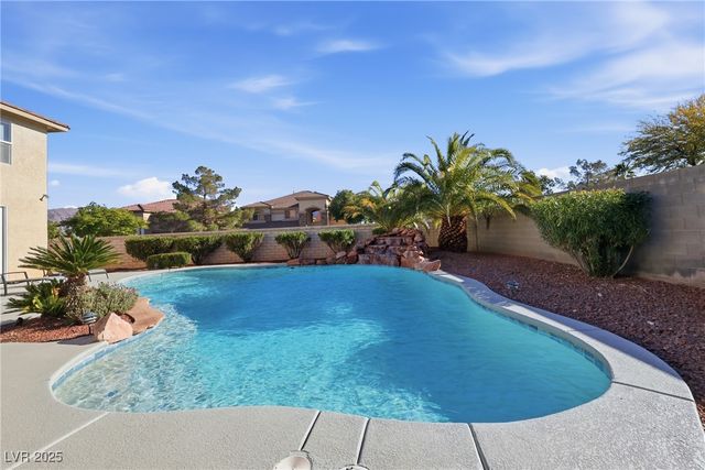 8805 Saint Cloud Court, Las Vegas, NV 89143