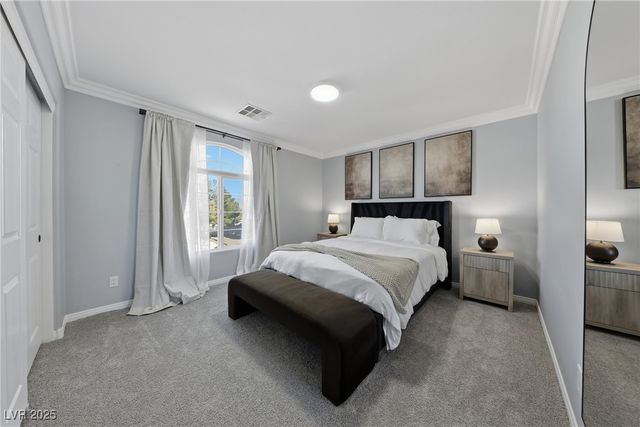 8805 Saint Cloud Court, Las Vegas, NV 89143