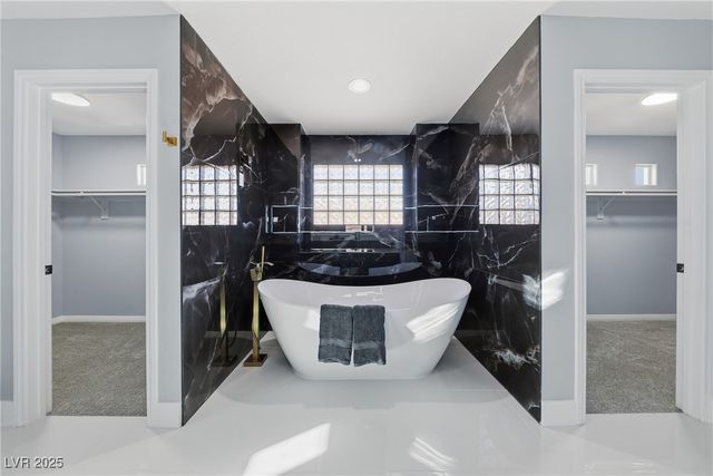 8805 Saint Cloud Court, Las Vegas, NV 89143