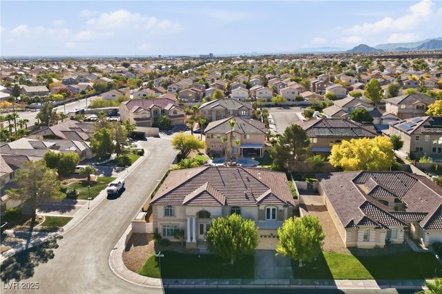 8805 Saint Cloud Court, Las Vegas, NV 89143