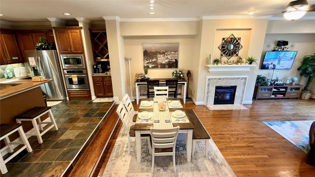 1013 Gross Street, Houston, TX 77019