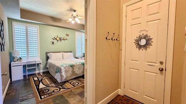 1013 Gross Street, Houston, TX 77019