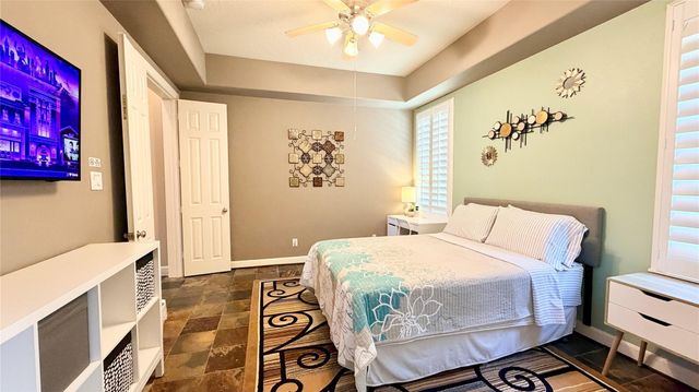 1013 Gross Street, Houston, TX 77019