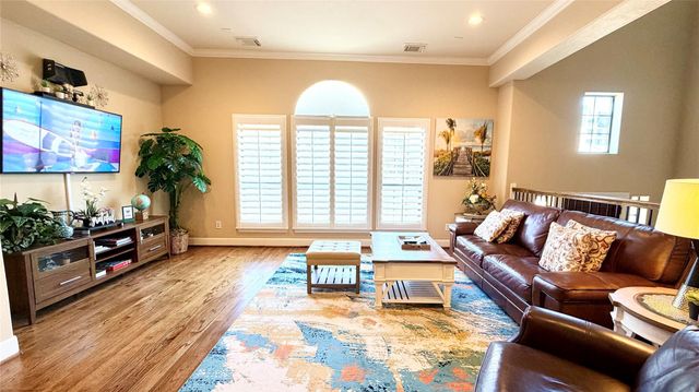 1013 Gross Street, Houston, TX 77019