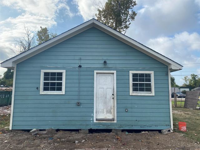 3425 King Street, Houston, TX 77026