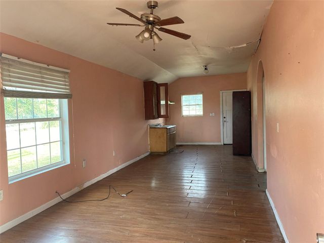 3425 King Street, Houston, TX 77026