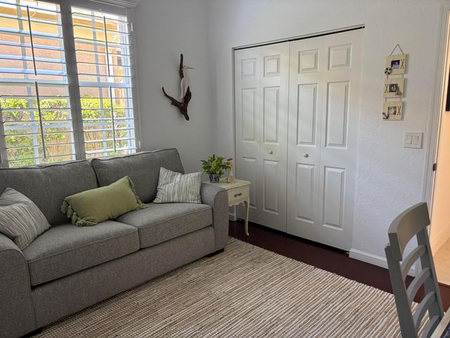 140 Via Rosina, Jupiter, FL 33458