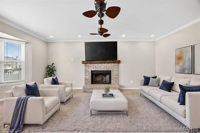 819 Estes Park Drive, St Peters, MO 63376