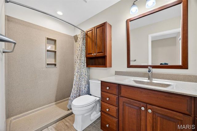 819 Estes Park Drive, St Peters, MO 63376