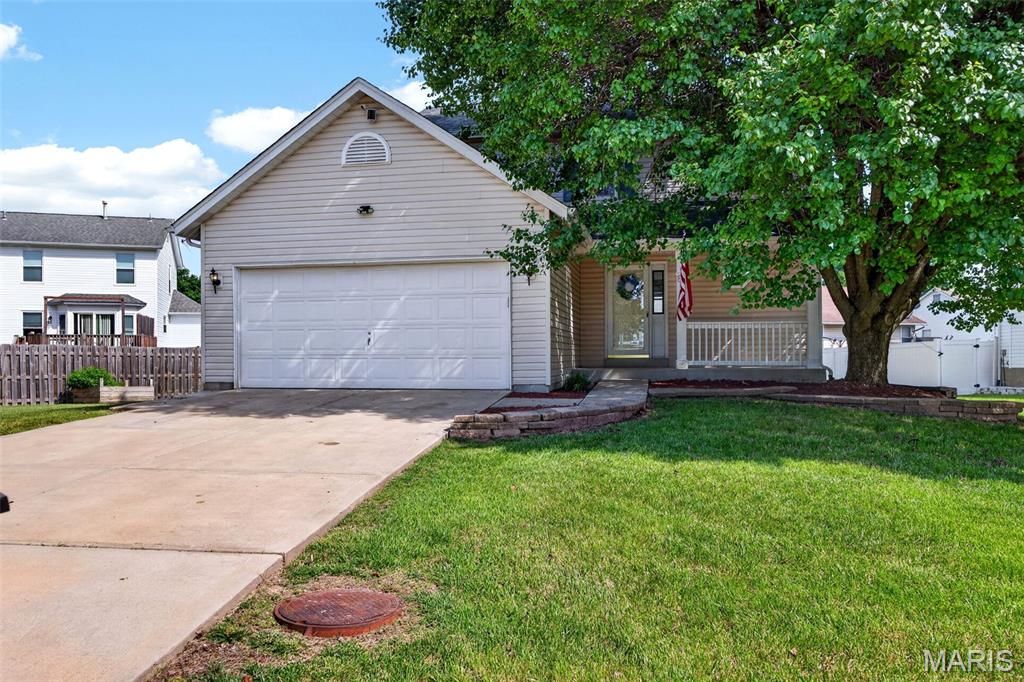 819 Estes Park Drive, St Peters, MO 63376