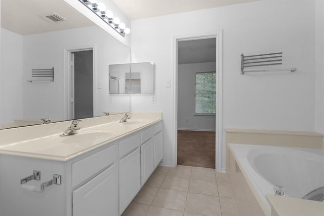 191 Blushwood Place, The Woodlands, TX 77382