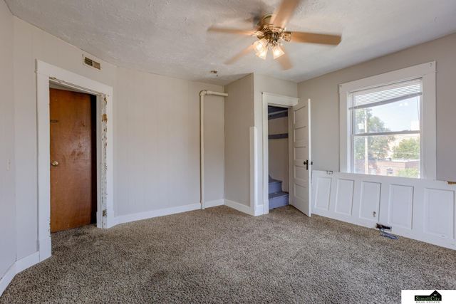 1401 N 33Rd Street, Lincoln, NE 68503