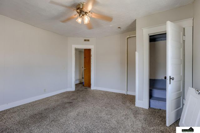 1401 N 33Rd Street, Lincoln, NE 68503