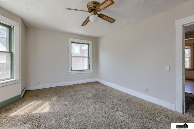 1401 N 33Rd Street, Lincoln, NE 68503