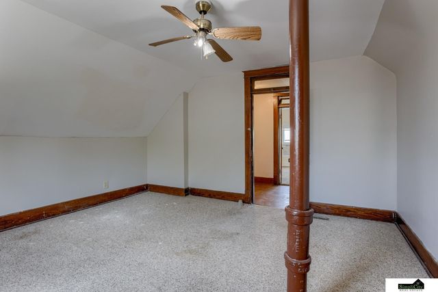 1401 N 33Rd Street, Lincoln, NE 68503