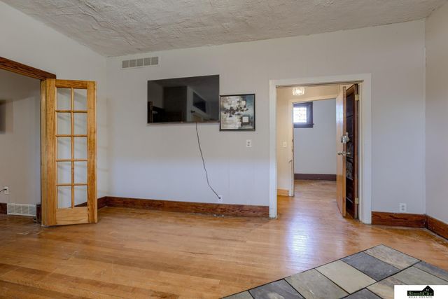 1401 N 33Rd Street, Lincoln, NE 68503