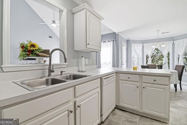 8 Arbor Hills Road N, Talking Rock, GA 30175