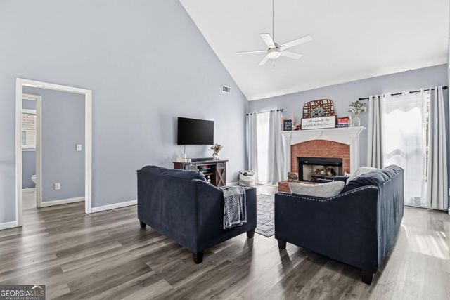 8 Arbor Hills Road N, Talking Rock, GA 30175