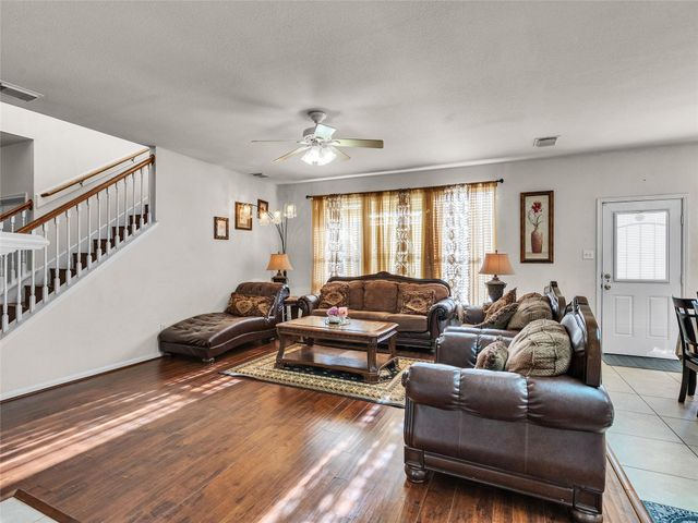 5514 Gatesprings Lane Lane, Sugar Land, TX 77479