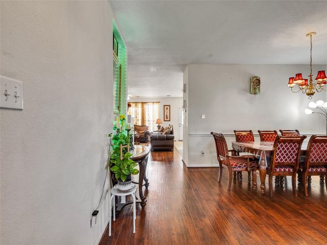 5514 Gatesprings Lane Lane, Sugar Land, TX 77479