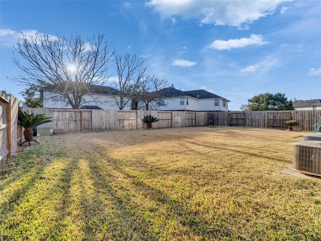 5514 Gatesprings Lane Lane, Sugar Land, TX 77479
