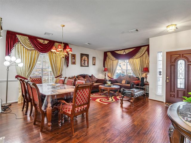 5514 Gatesprings Lane Lane, Sugar Land, TX 77479