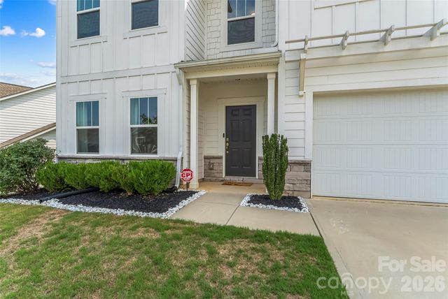 112 Divot Lane, Statesville, NC 28677