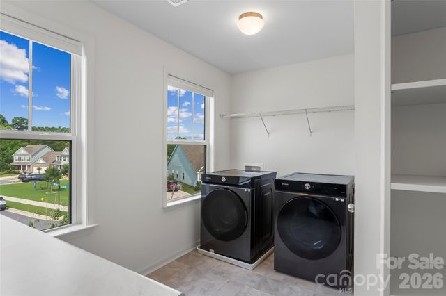 112 Divot Lane, Statesville, NC 28677