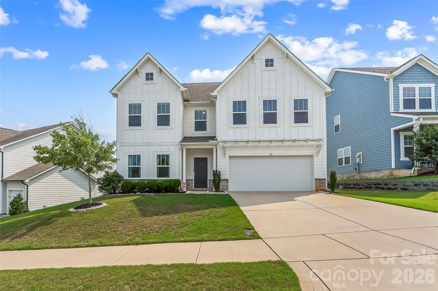 112 Divot Lane, Statesville, NC 28677
