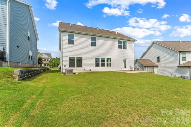 112 Divot Lane, Statesville, NC 28677