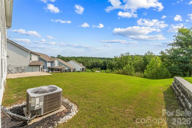 112 Divot Lane, Statesville, NC 28677