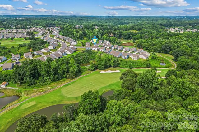 112 Divot Lane, Statesville, NC 28677