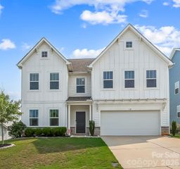 112 Divot Lane, Statesville, NC 28677