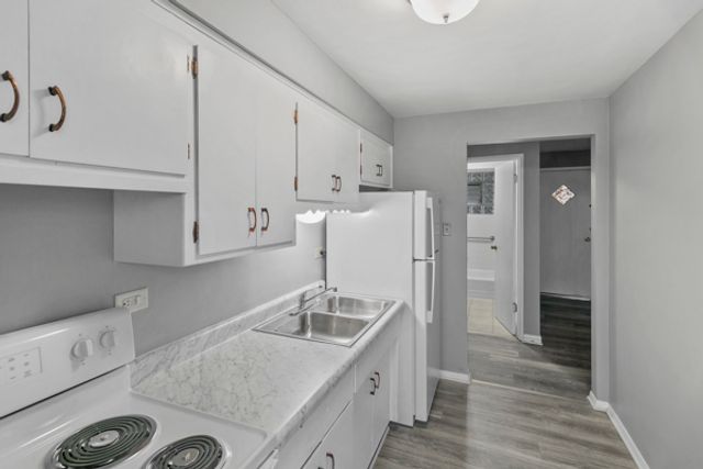 3007 W 87th Street 9, Evergreen Park, IL 60805