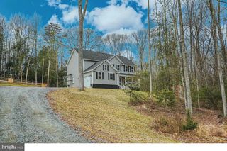 794 WHITE OAK RD, Fredericksburg, VA 22405