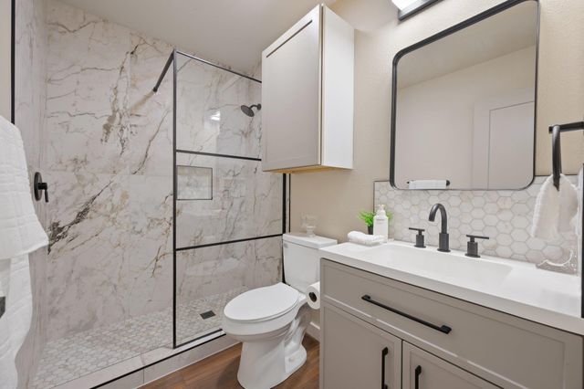 206 Jan LN, Georgetown, TX 78626