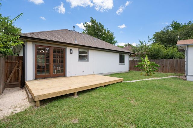 206 Jan LN, Georgetown, TX 78626