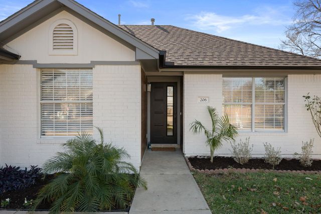 206 Jan LN, Georgetown, TX 78626