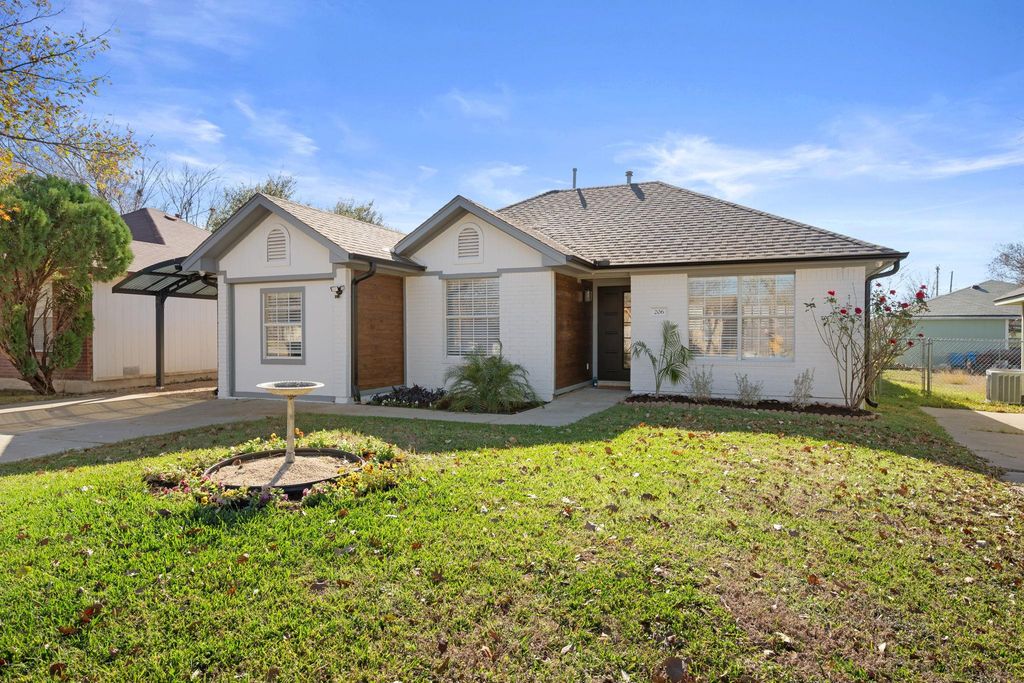 206 Jan LN, Georgetown, TX 78626