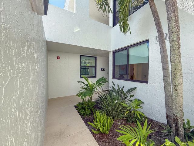 806 BAYPORT WAY 806, Longboat Key, FL 34228